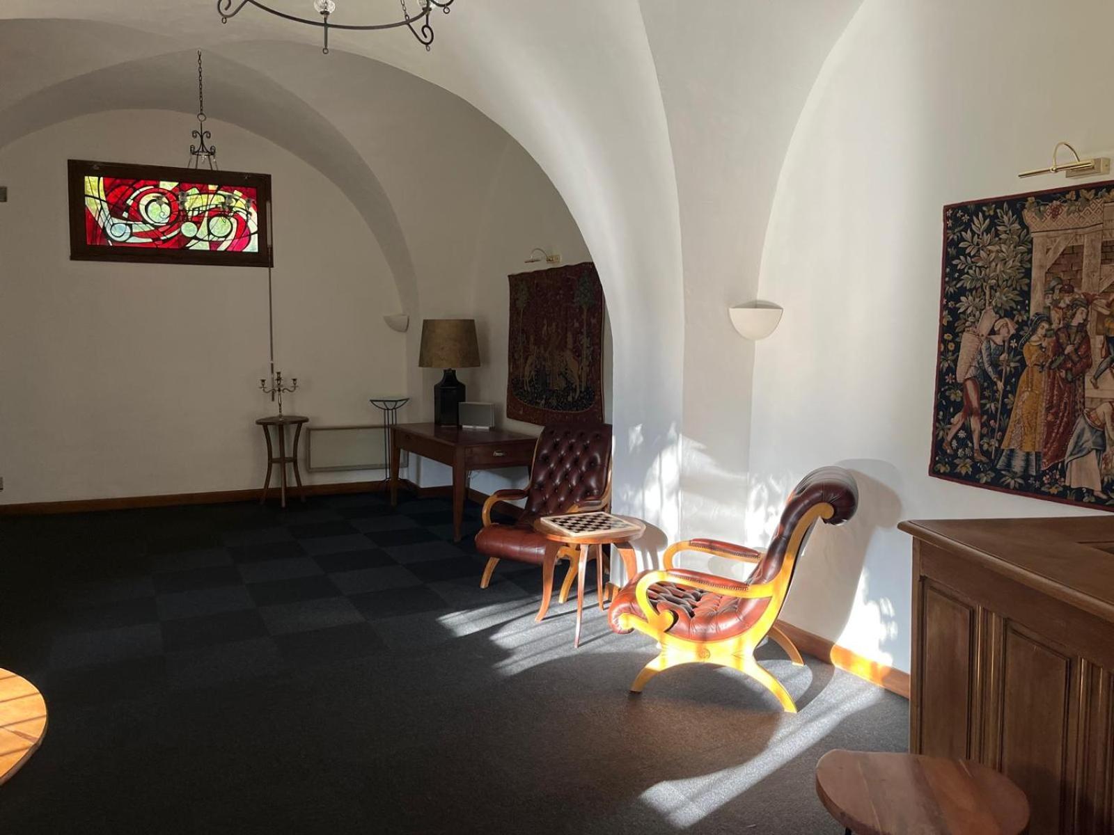 La Cour Carree Hotel Perrier Eksteriør billede