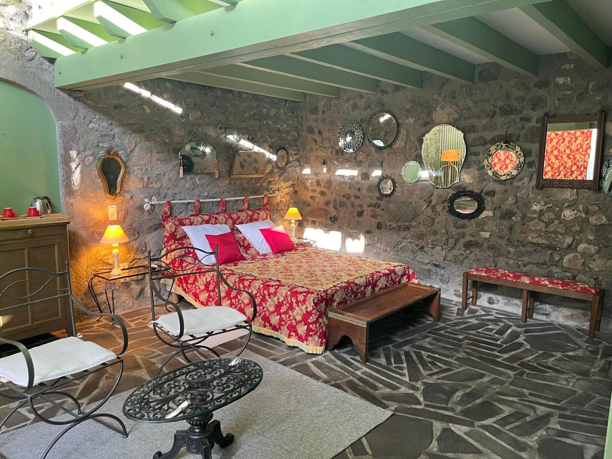 La Cour Carree Hotel Perrier Eksteriør billede