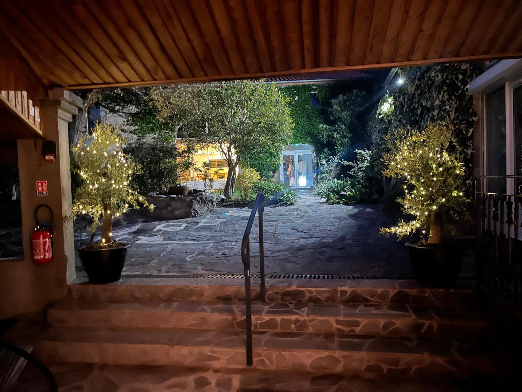 La Cour Carree Hotel Perrier Eksteriør billede
