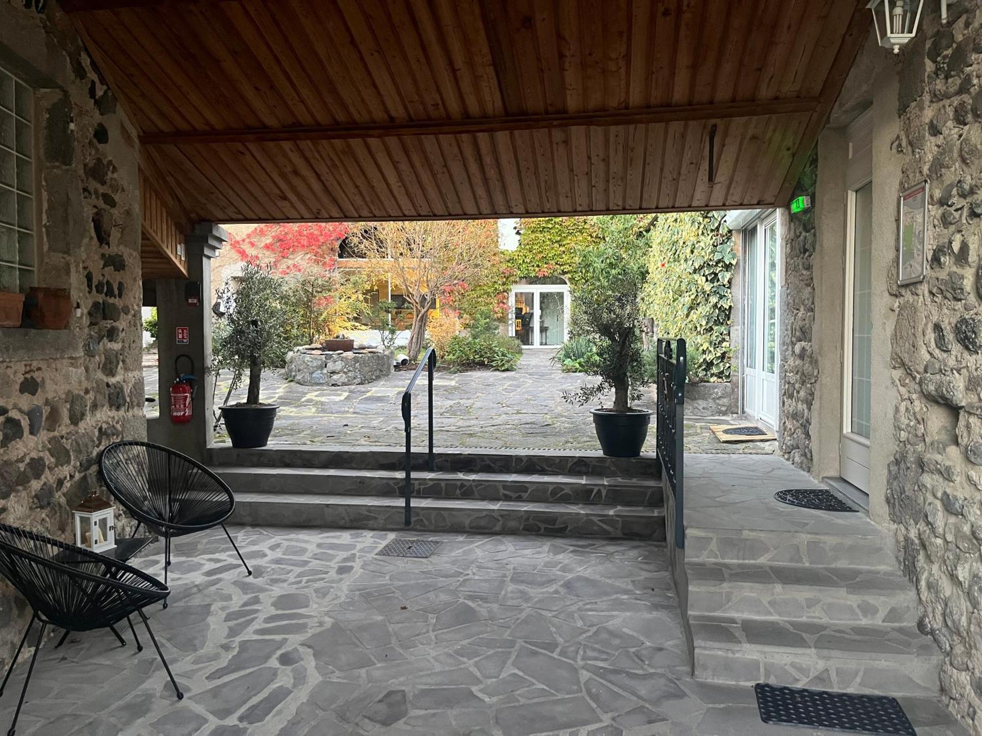 La Cour Carree Hotel Perrier Eksteriør billede